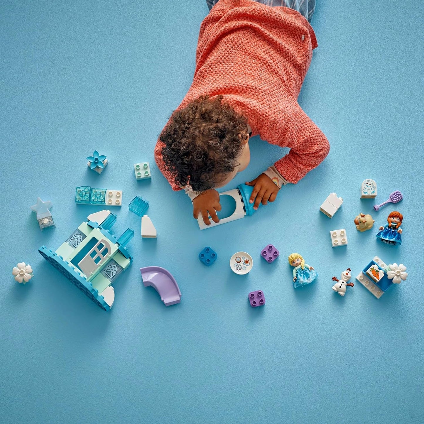 LEGO DUPLO│Festa do Castelo de Frozen da Disney Anna e Elsa - Brinquedo Educativo com 5 Figuras, incluindo Olaf e o Bebê Sven, além de um Bloco de Luz - Presente para crianças de 2 anos ou mais, meninas e meninos - 10455