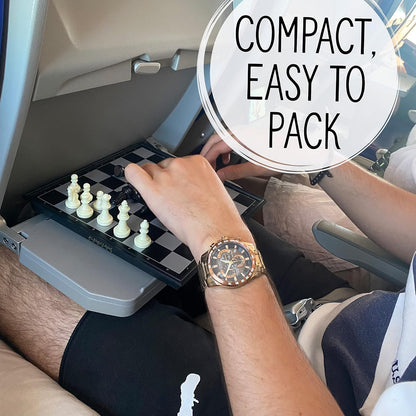 Jaques of London Jogo de Xadrez Magnético | Jogo de Xadrez de Viagem | Tabuleiro de Xadrez Dobrável e Peças de Xadrez | Jogos de Xadrez de Qualidade | Desde 1795