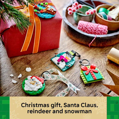 LEGO Conjunto de Enfeites de Natal - Brinquedo de Construção com 4 Decorações para Pendurar, incluindo Papai Noel, um Boneco de Neve e uma Rena - Diversão em Família - Presente para Crianças a partir de 6 Anos - 40744