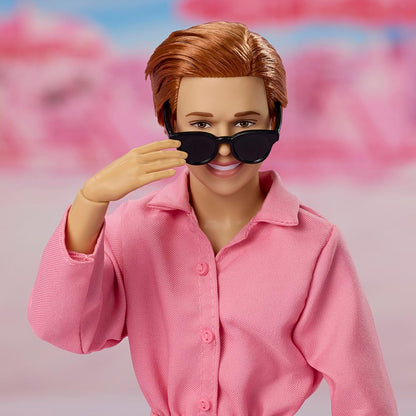 Barbie O Filme Boneca Colecionável Allan, Michael Cera como Allan com 2 Roupas Removíveis do Filme: Macacão Rosa e Conjunto de Praia Listrado Azul com Óculos de Sol, JBJ42