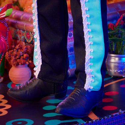 Barbie Boneco Signature, Ken colecionável Dia dos Mortos 2024, em terno preto com detalhes em azul-celeste, chapéu e cinto, HRM73