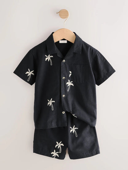 |Boy| Conjunto De Camisa e Shorts 100% Algodão Com Textura De Palma Preta, Mangas Curtas e gola reversível