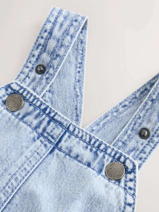 |Boy| Macacão Jeans Azul Claro Folgado (3 meses a 7 anos)