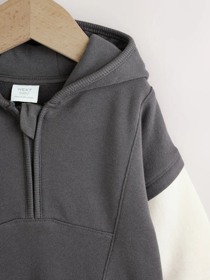 |BabyBoy| Macacão De Moletom Com Capuz Preto/Branco Para Bebê (0 meses a 3 anos)