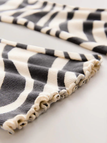 |Girl| Legging Flare Preta/Branca (3 meses a 7 anos)