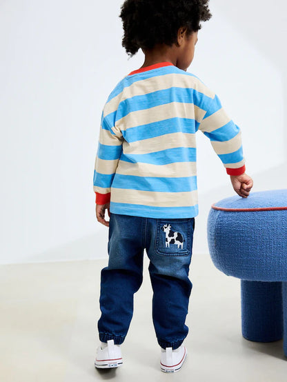 |Boy| Calça Jeans Azul Médio Com Estampa De Fazenda (3 meses a 7 anos)
