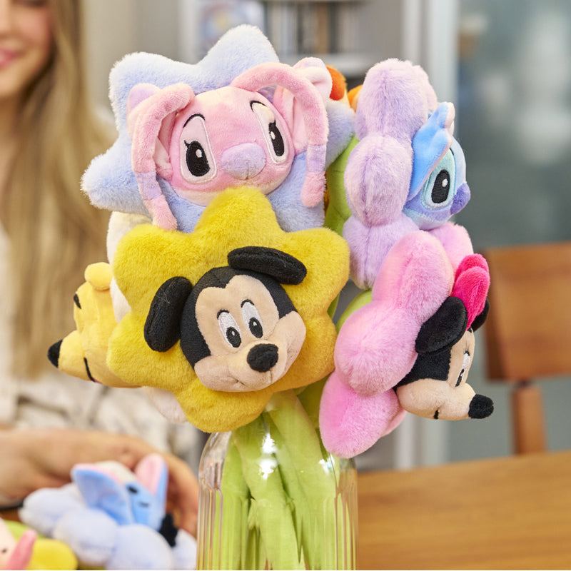 Disney Caixa de Presente In Bloom – Pelúcia de Flor da Minnie com Pétalas Macias, Haste Flexível e Detalhes Bordados