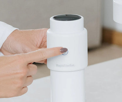 Nuby Esterilizador rápido com desligamento automático para maior segurança.
