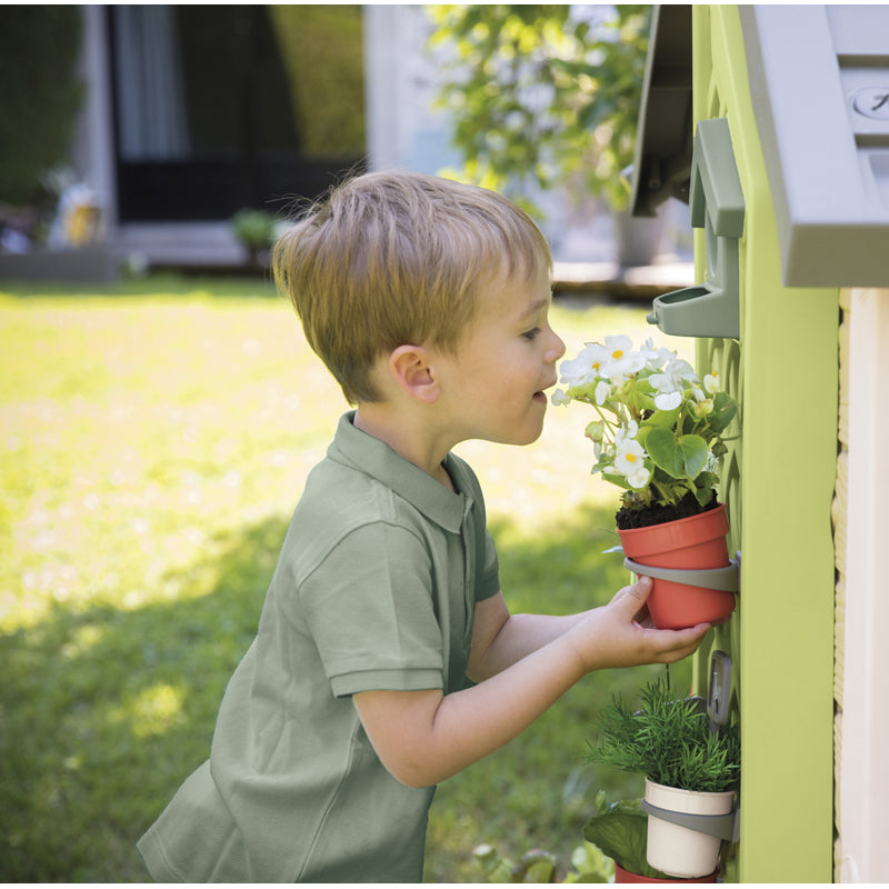 Smoby Life Casinha de Jardim  – Casa de Brinquedo Infantil para Áreas Externas com Floreira, Treliça, Reservatório de Água, Ferramentas e Acessórios de Jardinagem