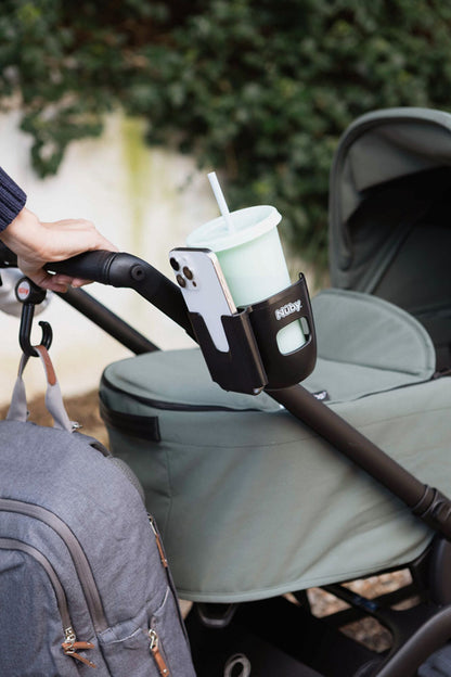 Nuby Suporte para celular e copo praticidade e praticidade – chega de ficar procurando coisas na sua bolsa.