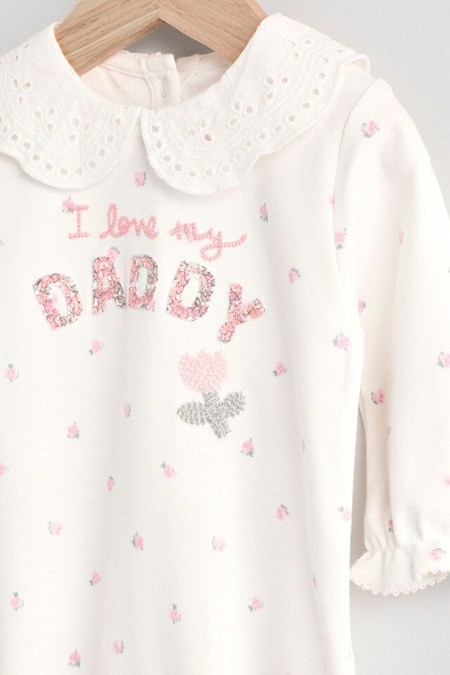 |BabyGirl| Macacão De Dormir Ecru Daddy Baby Family 100% Azlgodão (0-2 anos)