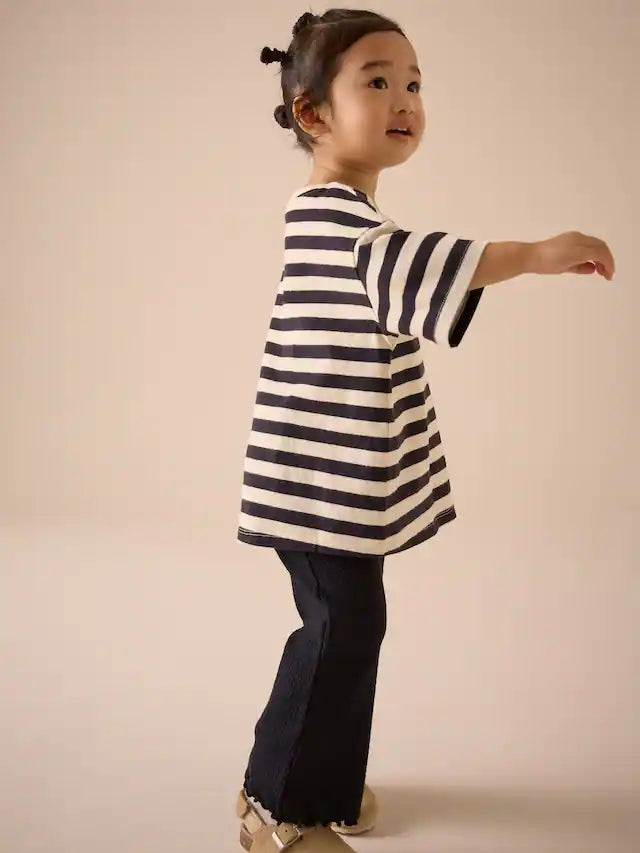 |Girl| Camiseta Feminina Listrada Preta e Branca Manga Curta 100% Algodão (3 meses a 7 anos)