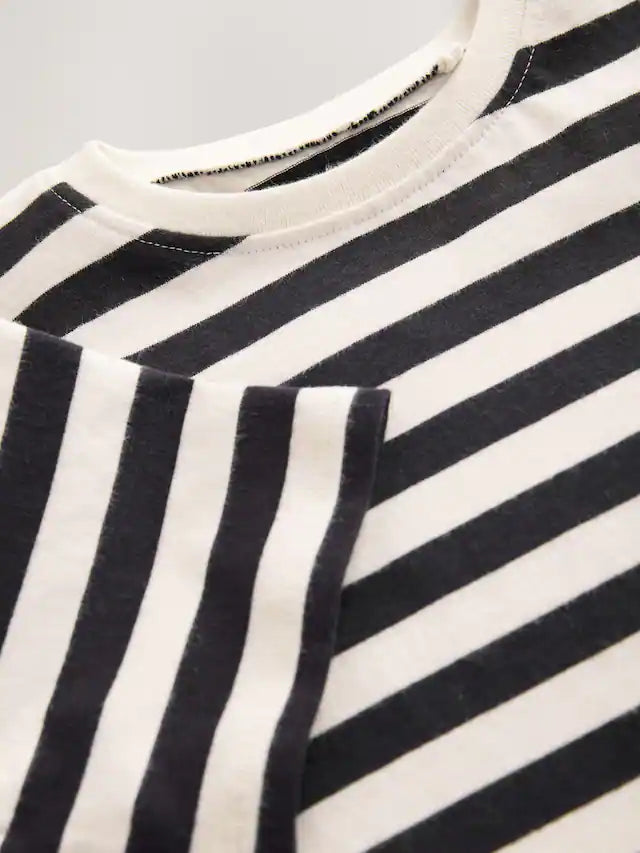 |Girl| Camiseta Feminina Listrada Preta e Branca Manga Curta 100% Algodão (3 meses a 7 anos)