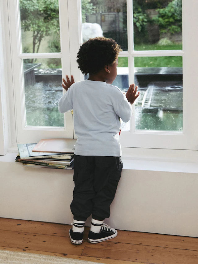 |Boy| Vestido de manga curta com flores 3D em branco cru (3 meses a 7 anos)