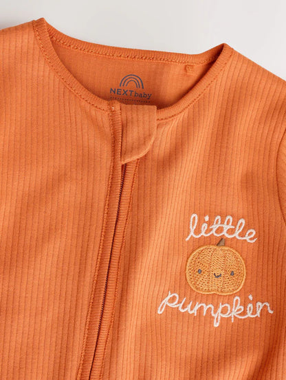 |BabyBoy| Macacão De Dormir Baby Little Pumpkin Marrom Ferrugem Com Zíper Bidirecional (0 meses a 3 anos)