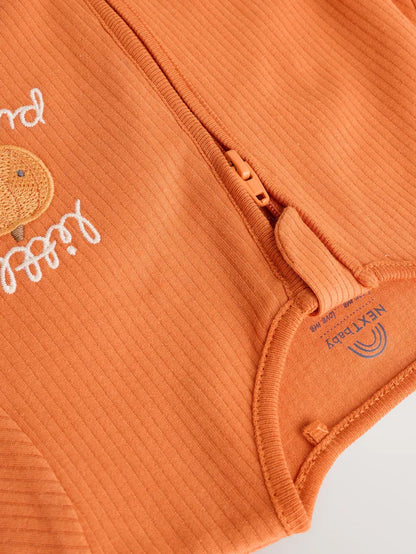 |BabyBoy| Macacão De Dormir Baby Little Pumpkin Marrom Ferrugem Com Zíper Bidirecional (0 meses a 3 anos)