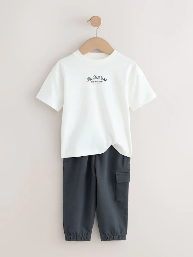 |Girl| Conjunto De Camiseta De Manga Curta Branca/Preta e Calça Jogger Utilitária (3 meses a 7 anos)