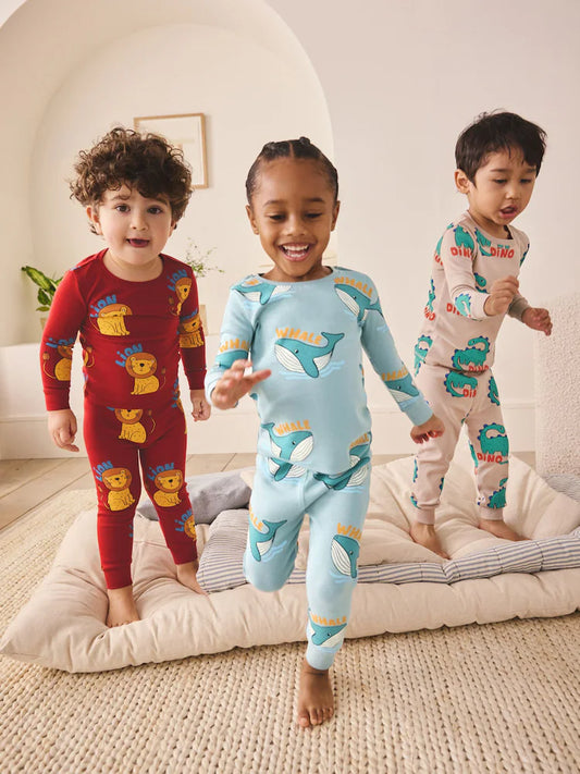|Boy| Conjunto De 3 Pijamas Slim Fit Nas Cores Vermelho, Azul e Bege (9 meses a 10 anos)