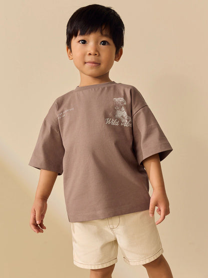 |Boy| Camiseta De Manga Curta Com Estampa De Tigre Wild Vibes Em Tons Neutros/Bege (3 meses a 7 anos)