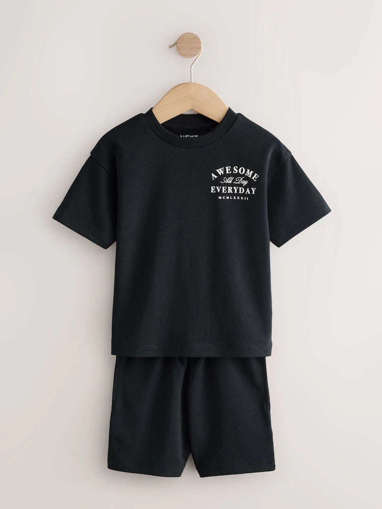 |Boy| Conjunto De Camiseta De Manga Curta e Shorts Com Estampa De Slogan Nas Costas Em preto e creme (2 peças)