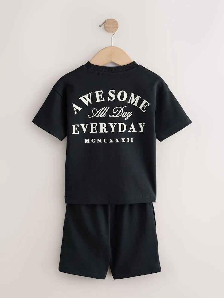 |Boy| Conjunto De Camiseta De Manga Curta e Shorts Com Estampa De Slogan Nas Costas Em preto e creme (2 peças)