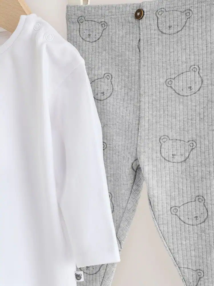 |BabyBoy| Conjunto de Blusa e Legging para Bebê com Estampa Delicada de Urso – Branco/Cinza (0 meses a 2 anos)