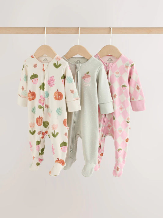 |BabyGirl| Kit com 3 Macacões de Bebê Verde-Sálvia com Estampa de Bolotas e Zíper Bidirecional (0 a 3 anos)