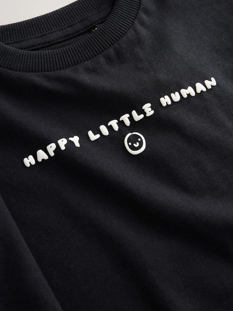 |Boy| Camiseta Preta De Manga Longa Com Estampa Pequena e Frase "Happy Little Human" (3 meses a 7 anos)