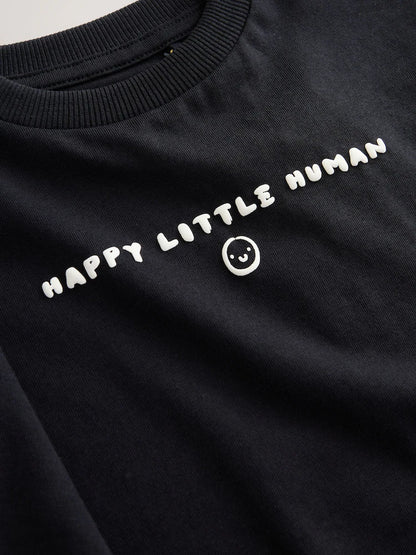 |Boy| Camiseta Preta De Manga Longa Com Estampa Pequena e Frase "Happy Little Human" (3 meses a 7 anos)