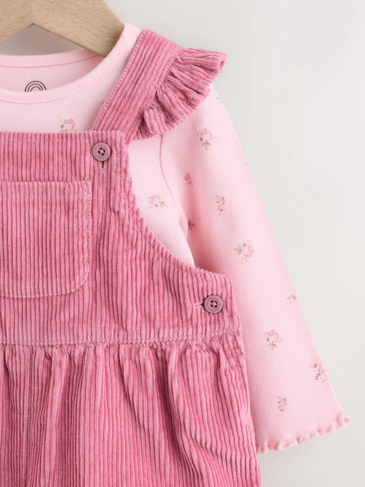 |BabyGirl| Conjunto De Bebê De 2 Peças: jardineira e Body Rosa De Veludo Cotelê (0 meses a 2 anos)