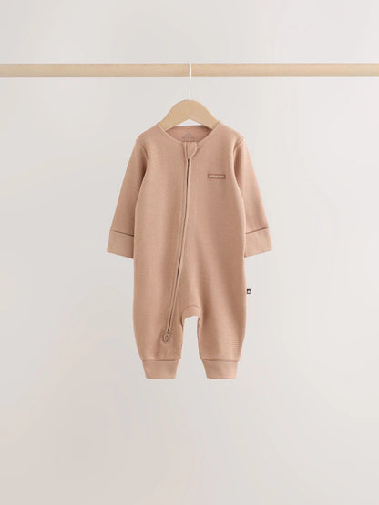 |BabyBoy| Kit com 4 Macacões de Bebê em Tecido Waffle (Cor Verde-Sálvia Neutra) com Zíper Bidirecional (0 meses a 3 anos)