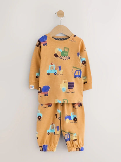 |Boy| Kit com 3 Pijamas Oversized com Estampa de Escavadeiras (Marrom/Amarelo/Azul) – 9 meses a 8 anos