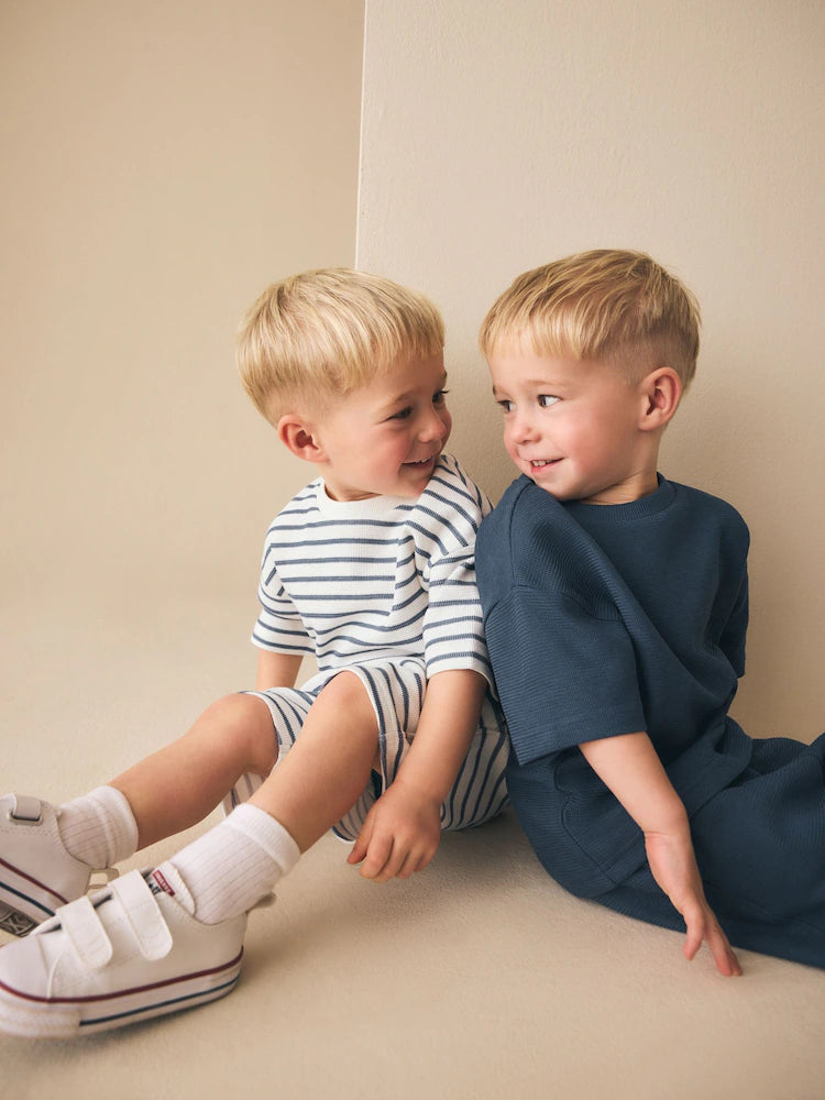 |Boy| Conjunto De Camiseta De Manga Curta e Shorts Listrados Em Azul e Branco (2 peças, tamanhos de 3 meses a 7 anos)
