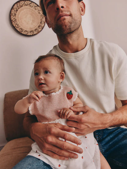 |BabyGirl| Vestido De Crochê Rosa Com Estampa De Morango Para Bebê (0 meses a 2 anos)