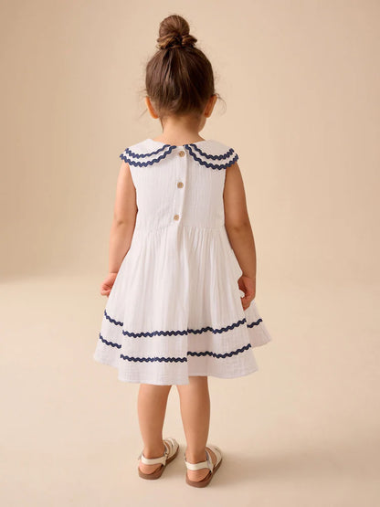 |Girl| Vestido Branco Com Gola De Sianinha (3 meses a 8 anos)