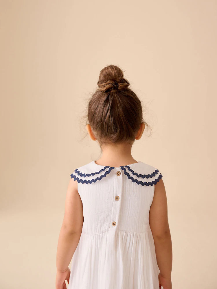 |Girl| Vestido Branco Com Gola De Sianinha (3 meses a 8 anos)