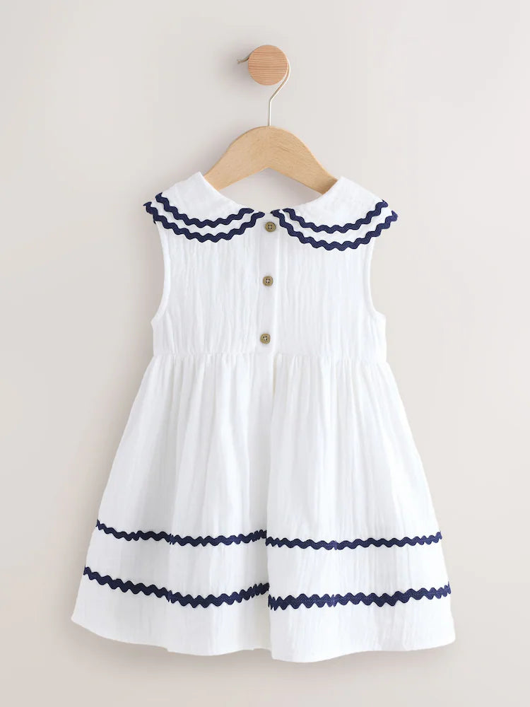 |Girl| Vestido Branco Com Gola De Sianinha (3 meses a 8 anos)