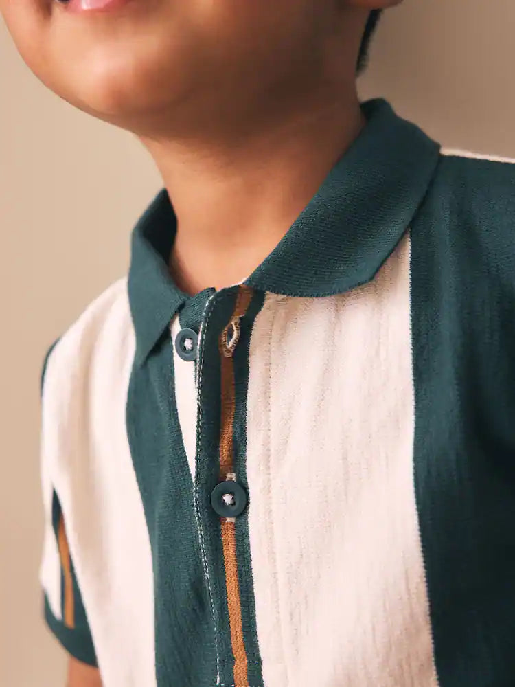 |Boy| Conjunto De Polo De Manga Curta e Shorts Listrados Em Verde/Cru (3 meses a 7 anos)