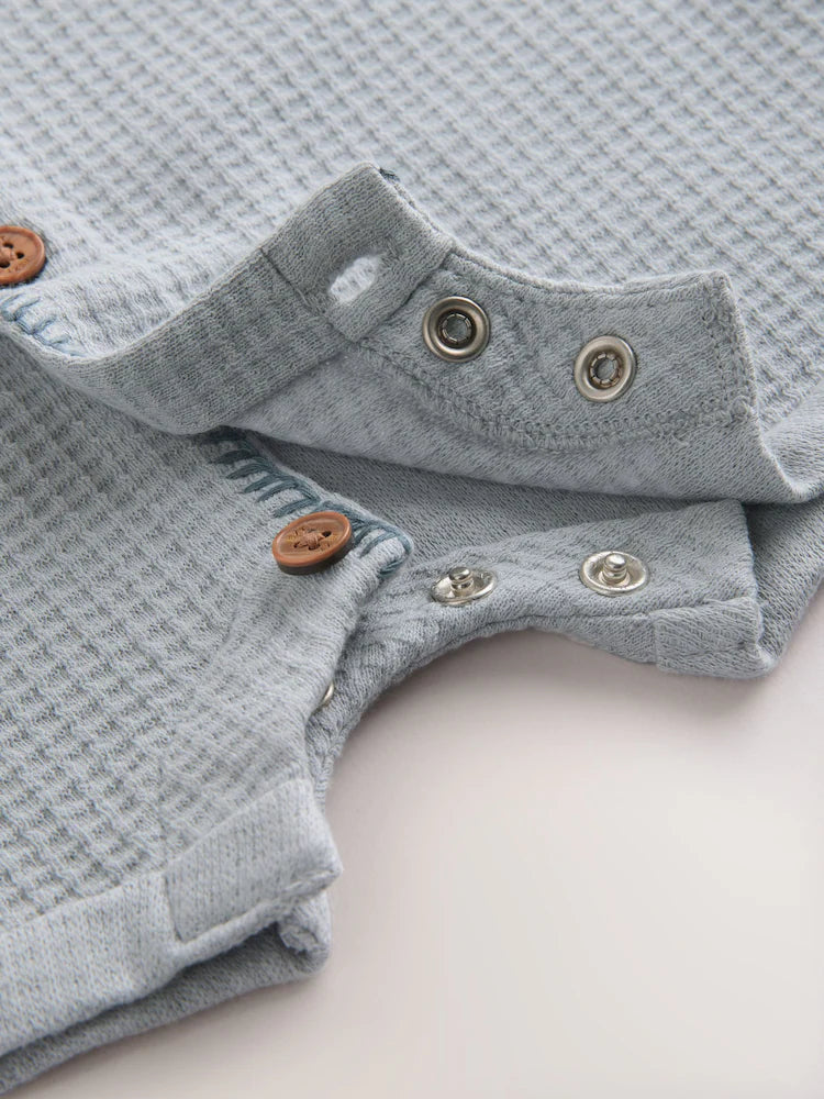 |BabyBoy| Macacão Infantil Blue Milk Club Jersey Waffle (0 meses a 3 anos)