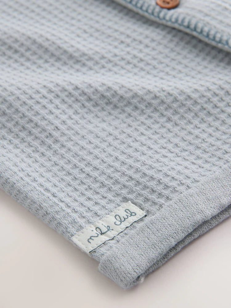 |BabyBoy| Macacão Infantil Blue Milk Club Jersey Waffle (0 meses a 3 anos)