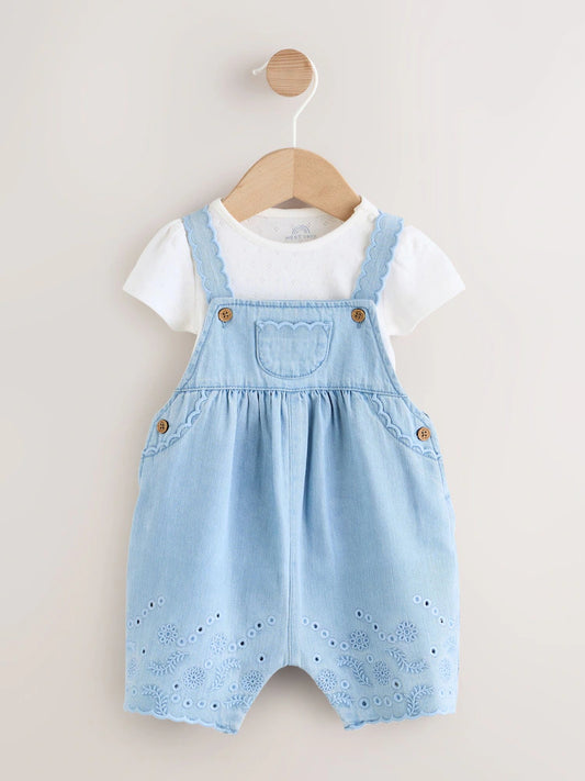 |BabyGirl| Conjunto De Jardineira e Body Bordados Em Azul Jeans Para Bebês (0 meses a 3 anos).