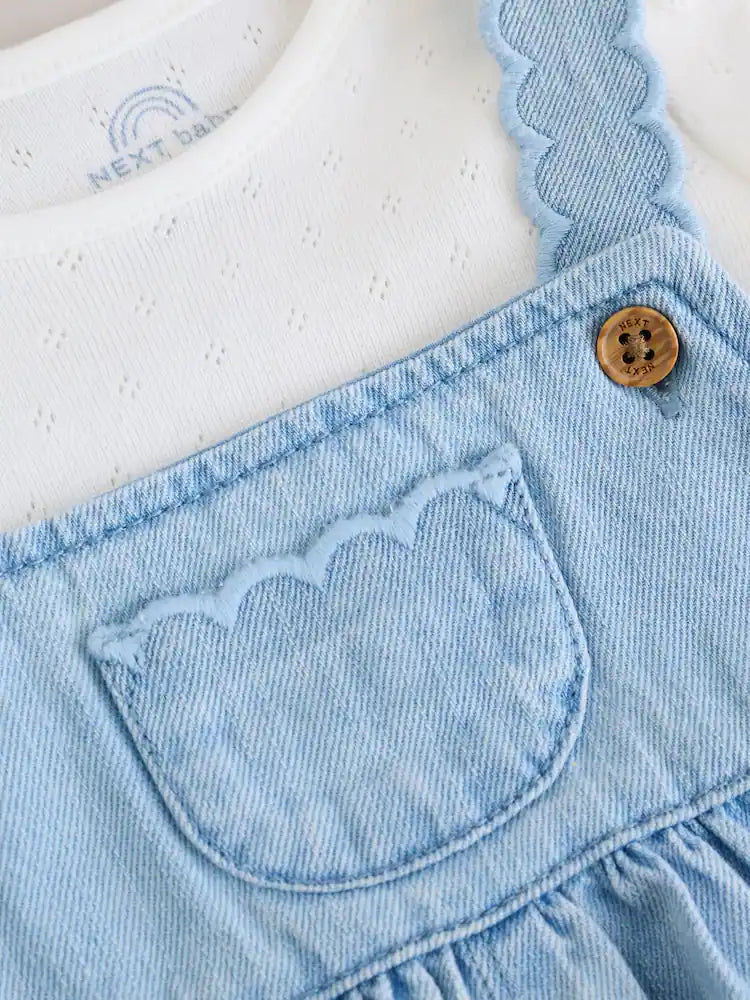 |BabyGirl| Conjunto De Jardineira e Body Bordados Em Azul Jeans Para Bebês (0 meses a 3 anos).