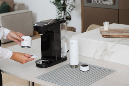 Nuby Rapid Hot Black: Água fervente pronta quando seu bebê estiver com fome.