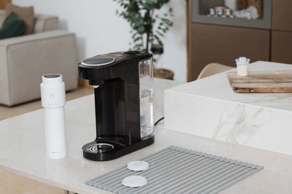 Nuby Rapid Hot Black: Água fervente pronta quando seu bebê estiver com fome.