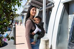 Infantino Canguru para bebê conversível Flip 4 em 1, preto, leopardo