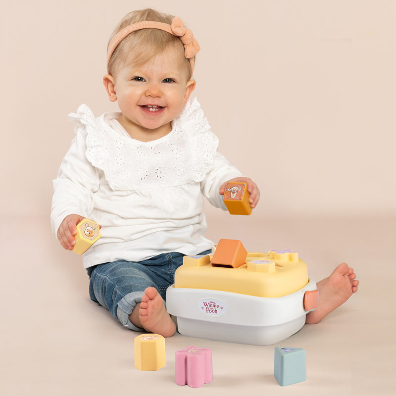 Winnie the Pooh Cesta de Encaixe de Formas Smoby Little Disney – Brinquedo Educativo para Bebês (8 Formas e Cores, Estimula a Motricidade Fina, 12m+)