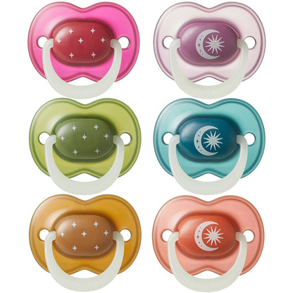 Tommee Tippee Calmante Night Glow para bebês de 18 a 36 meses, pacote com 2 unidades, cores vibrantes que remetem ao céu noturno.