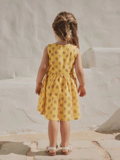 |Girl| Vestido Peplum Sem Mangas Com Estampa Xilogravura Amarela (3 meses a 8 anos)