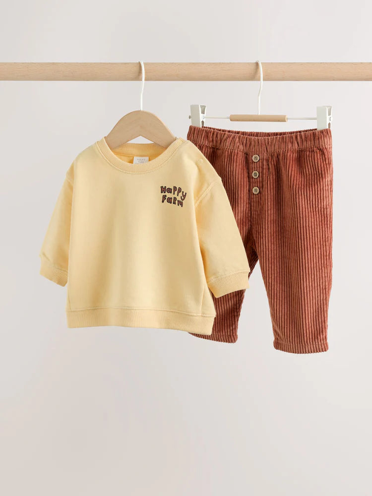 |BabyBoy| Conjunto De 2 Peças Para Bebê: Moletom Amarelo Com Estampa De Fazenda e Calça de veludo cotelê (0 meses a 2 anos)