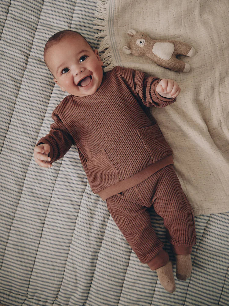 |BabyBoy| Conjunto De Bebê Com Blusa Texturizada e Legging Marrom (0 meses a 2 anos)